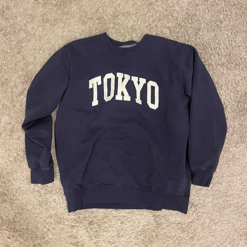BRANDY MELVILLE TOKYO CREWNECK SWEATSHIRT